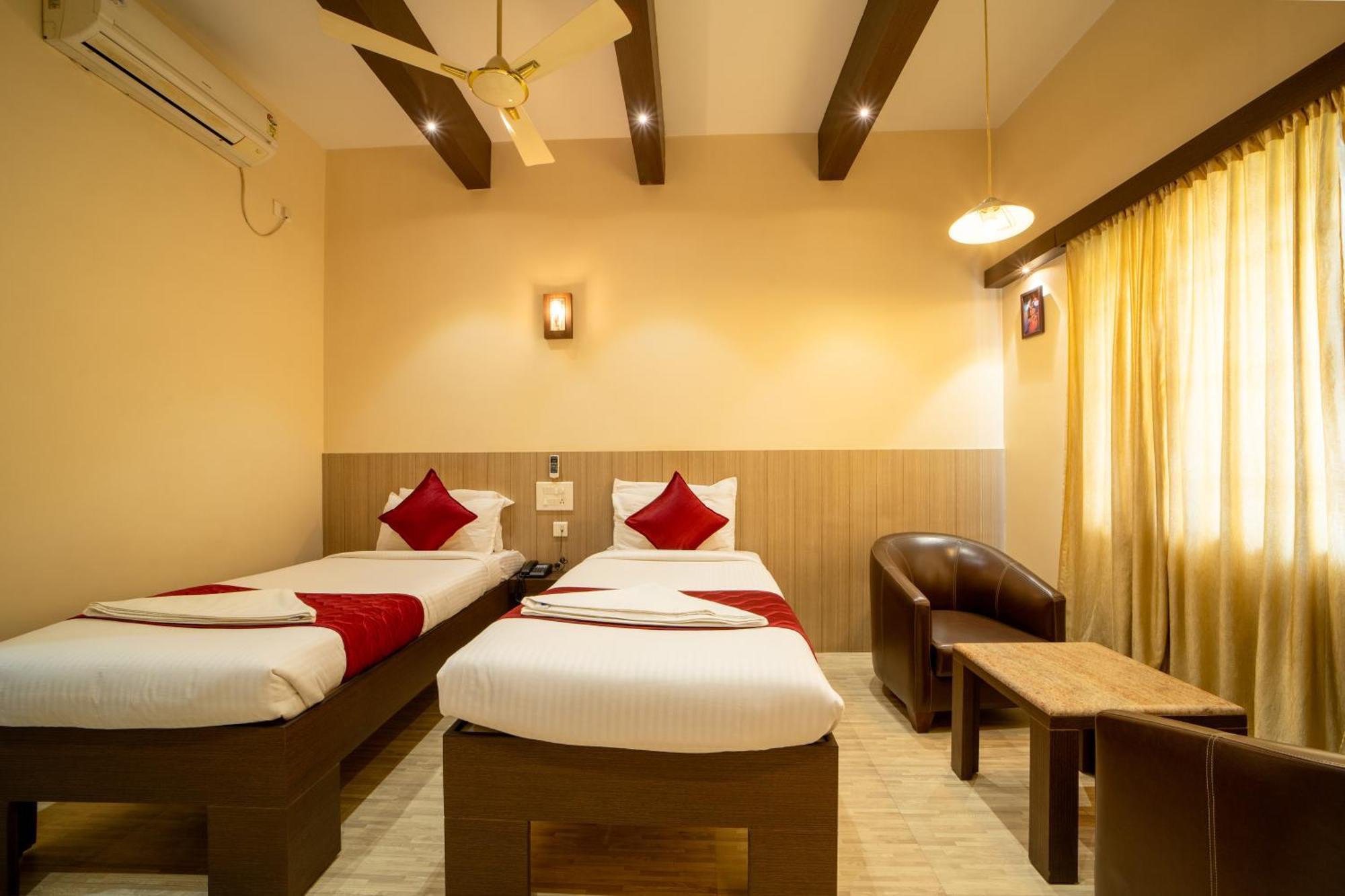 Yagappa Residency Hotel Tandzsávúr Kültér fotó