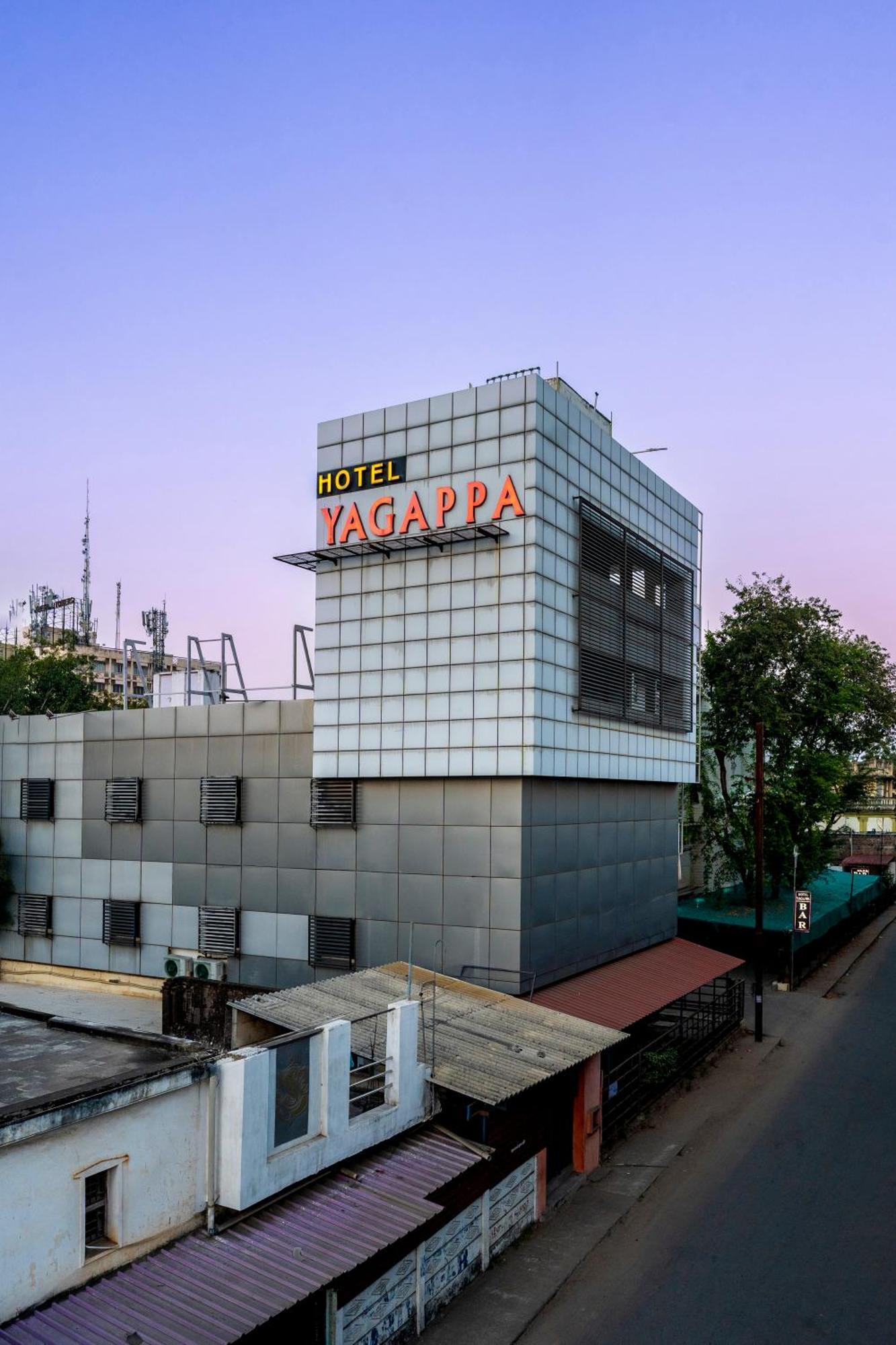 Yagappa Residency Hotel Tandzsávúr Kültér fotó